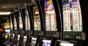 Mýty a fakta o výherních automatech a dalších casinových hrách