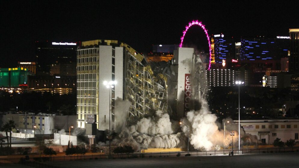Las Vegas poprvé za 7 let zbouralo kasino