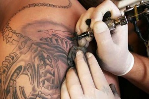 Nakouknutí na oblíbená gamblerská tetování