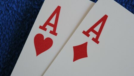 Oko bere: Stará česká hazardní hra podobná Blackjacku