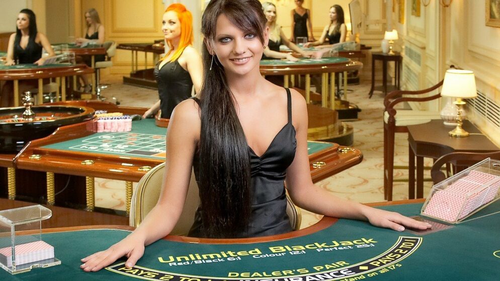 blackjack-casino-dealer