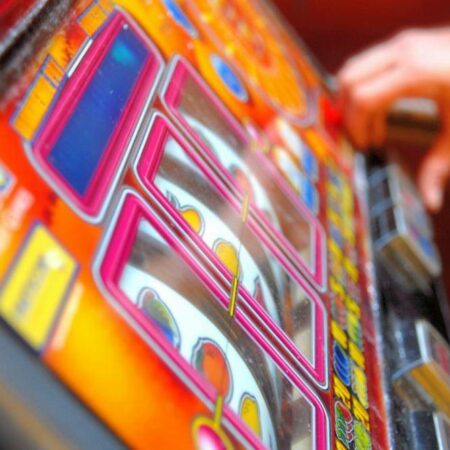 Studie prozradila, že online hry nejsou tak návykové jako casinové hry