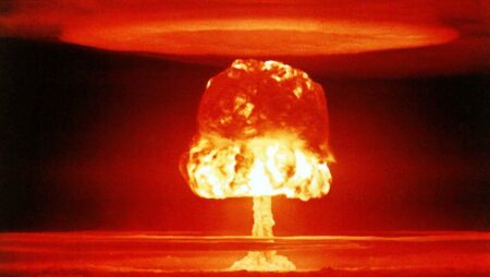 Jaká je pravděpodobnost, že vypukne atomová válka?